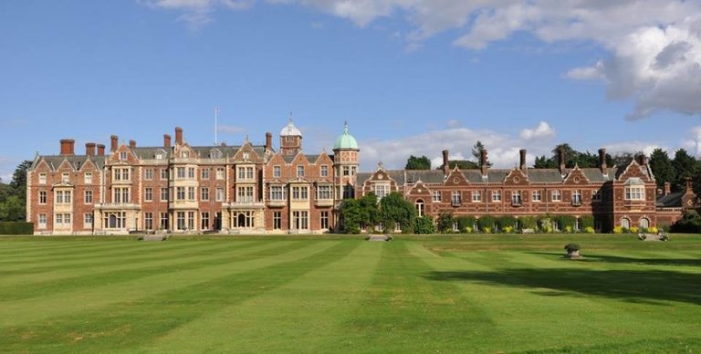 Марш Фарм се наоѓа на земјиштето Сандрингам