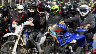 Около 15 хил души откриха мотосезона пред храм паметника Св