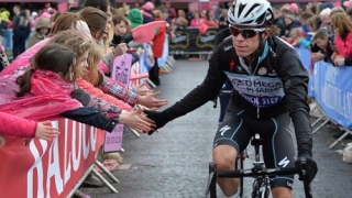 Ригоберто Уран поведе в Обиколката на Италия