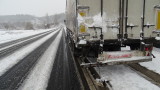  Тежка конюнктура по пътищата в Западна България поради снега 