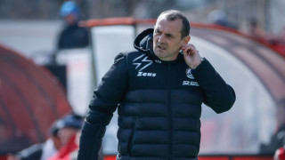 Наставникът на Славия Златомир Загорчич няма никакво намерение да подава