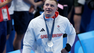 Отборът на Великобритания обяви че плувецът Адам Пийти е дал