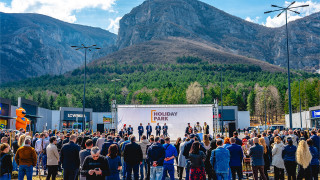С тържествена церемония беше открит най големият търговски комплекс в Северозападна