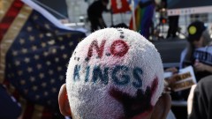 Близо 8 милиона души в САЩ протестираха срещу Доналд Тръмп