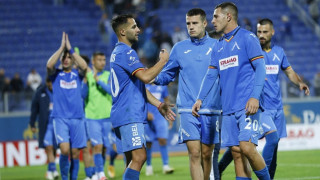 Треньорът на Левски Станимир Стоилов няма да може да