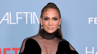 В момента Дженифър Лопес изживява любов като от приказките Отново