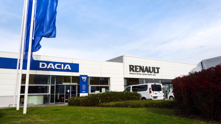 Dacia спира производство заради коронавируса - Money.bg