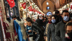 Не спират рекордните сривове на турската лира