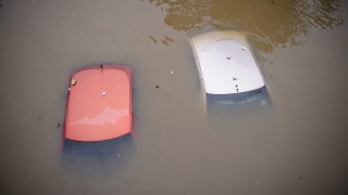 Нивото на Сена достигна 34-годишен връх и започна леко да спада