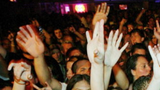 България и Румъния са рекордьори в ЕС по тинейджърки родилки се