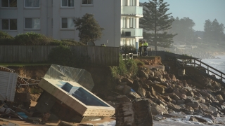Трима загинали и седем изчезнали в Австралия заради наводнения