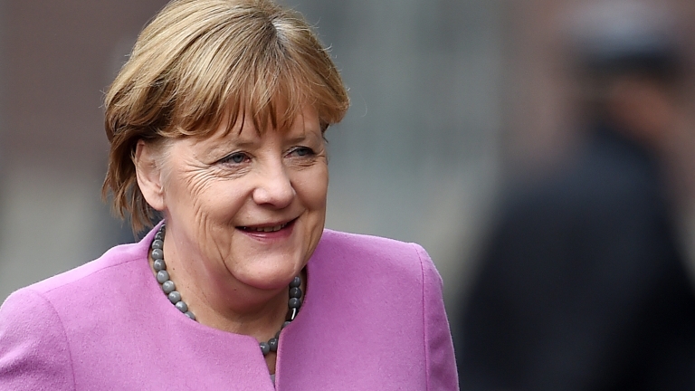 Германците харесват Меркел като канцлер