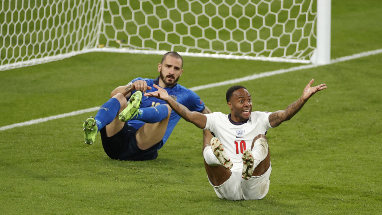 Италия - Англия 1:1, Берарди пропуска да направи обрата пълен