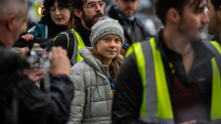 Израелските военни нападнаха словестно шведската активистка за климата Грета Тунберг