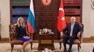 Развитието на парламентарния диалог обсъдиха Доцова и Куртулмуш