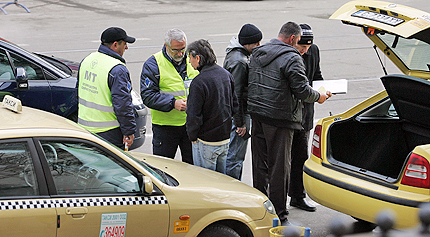 14 акта за столични таксиметрови шофьори за ден