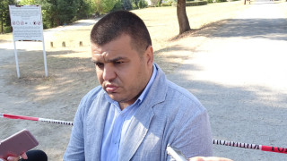 Хванаха трима от мъжете нахлули и опитали да ограбят Роженския