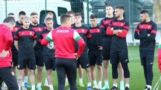 Младежкият ни национален отбор направи първа тренировка с целия си
