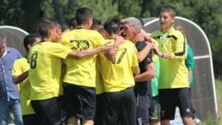 Ботев Пловдив завърши на второ място на най големия юношески турнир