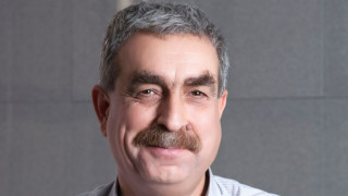 Изпълнителният директор на българските дружества на Дънди Прешъс Металс проф