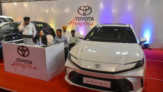 Докато Tesla и BYD се борят за господство на глобалния