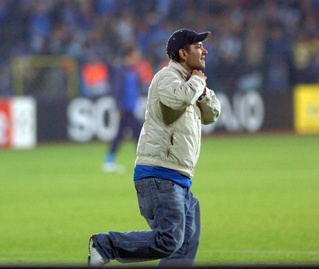 Пак пишете глупости, което отново ме кара да се проявявам като патриот