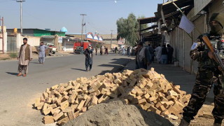 Седем цивилни афганистанци включително деца са били убити при въздушни