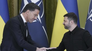 Генералният секретар на НАТО Марк Рюте заяви на пресконференция в