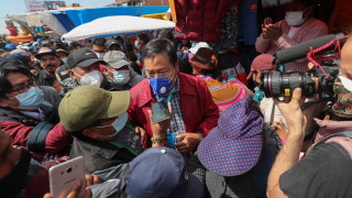 Социалистическият кандидат за президент Луис Арсе обяви че ще даде