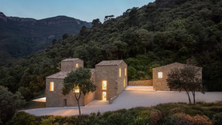 Възможно ли е да възстановиш не само сграда а цял