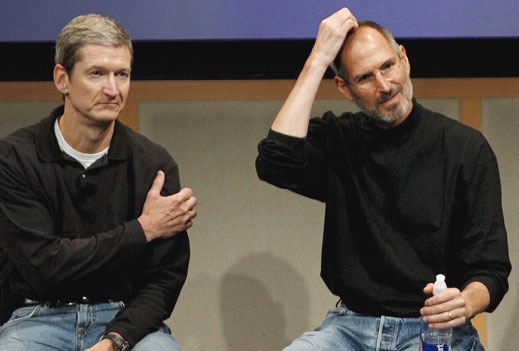 Стив Джобс се оттегля от оперативна работа в Apple