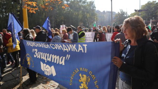 Лекари медицински сестри работещи в ковид отделенията санитари и шофьори на