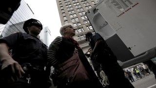 Драконовски мерки за сигурност ще посрещнат всеки който иска да