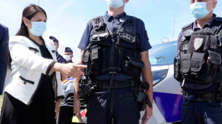 Британският вътрешен министър очаква военните да спрат мигрантите в "опасния" Ламанш