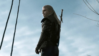 Първи снимки на Хенри Кавил като Вещера