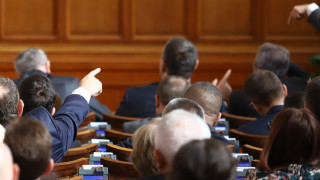 Започна третият ден на опит да се избере председател на