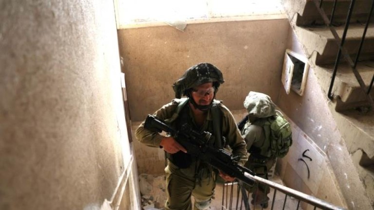 Израелските военни обявиха, че провеждат нападение срещу болничния комплекс Ал-Шифа