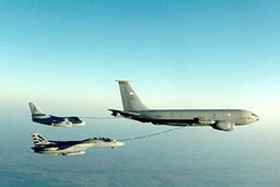 Военните в САЩ предпочитат конкуренцията пред Boeing
