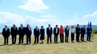 Мнозинството гърци не одобряват подписаното вчера историческо споразумение за името