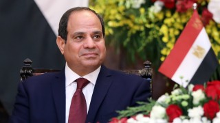 Русия и Египет си стискат ръцете за 30-милиардна сделка след 3 години преговори