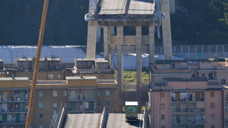 Евакуация заради съмнителни звуци от останалата част на моста "Моранди"