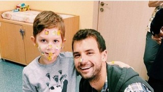 Българската тенис звезда Григор Димитров използва времето си в България