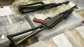 Обвиниха още петима, свързани с открития боен арсенал в София