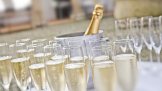 LVMH купи 50% от марката шампанско на Джей Зи