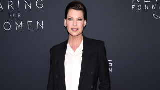 Линда Еванджелиста и синът ѝ - като две капки вода