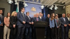 "Икономиката, глупако": ПП-ДБ внесоха шестия вот на недоверие срещу кабинета "Желязков"