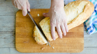 Най евтиният хляб е в София Тoва заяви председателят на УС