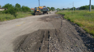 Ремонтират пътя при изхода на Гълъбово към Симеоновград