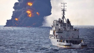 Иранският петролен танкер който потъна в Източнокитайско море остави две