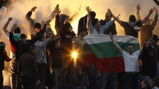 Полицията конфискува три тъпана от българската агитка